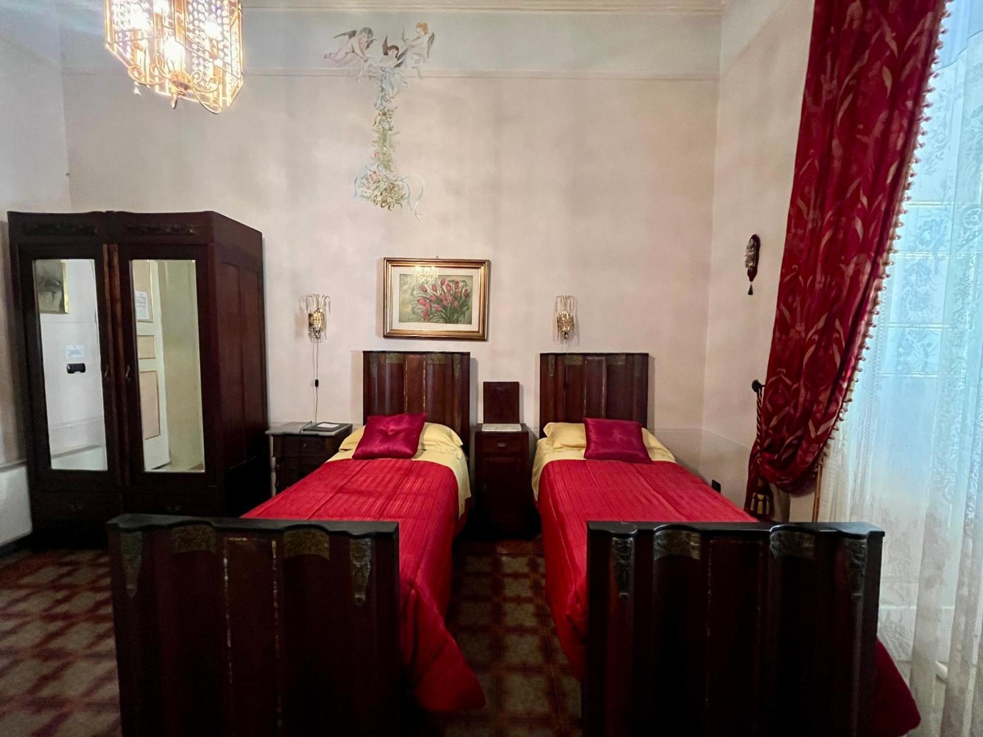 Palazzo De Castro Bed and Breakfast Squinzano Buitenkant foto