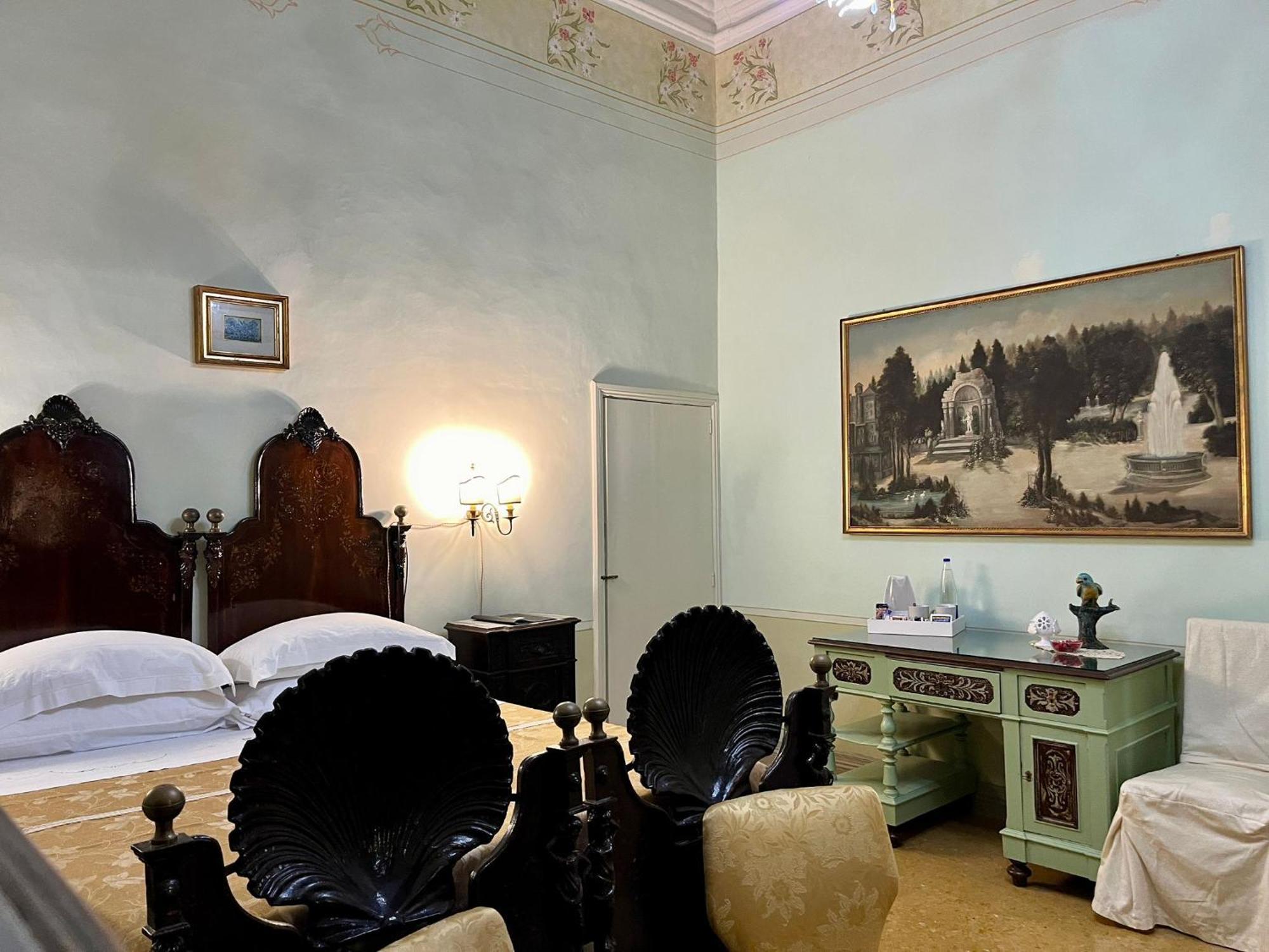 Palazzo De Castro Bed and Breakfast Squinzano Buitenkant foto