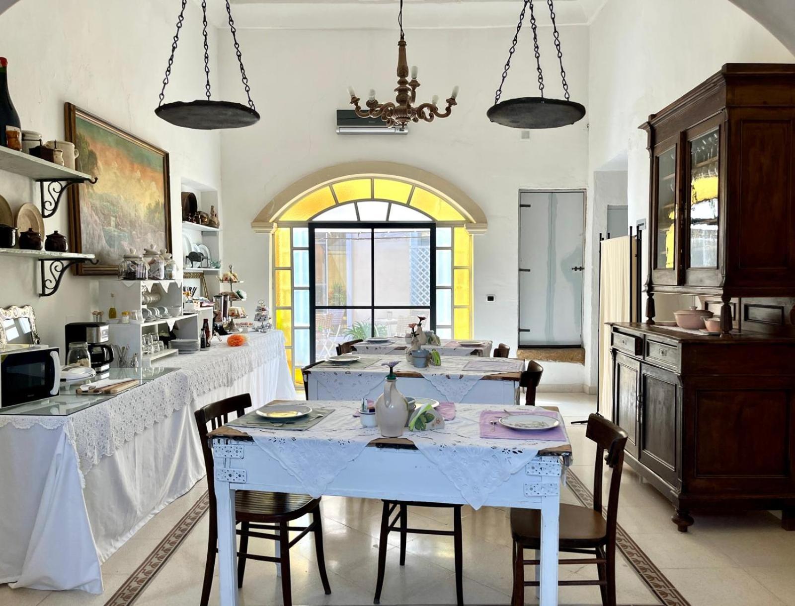 Palazzo De Castro Bed and Breakfast Squinzano Buitenkant foto