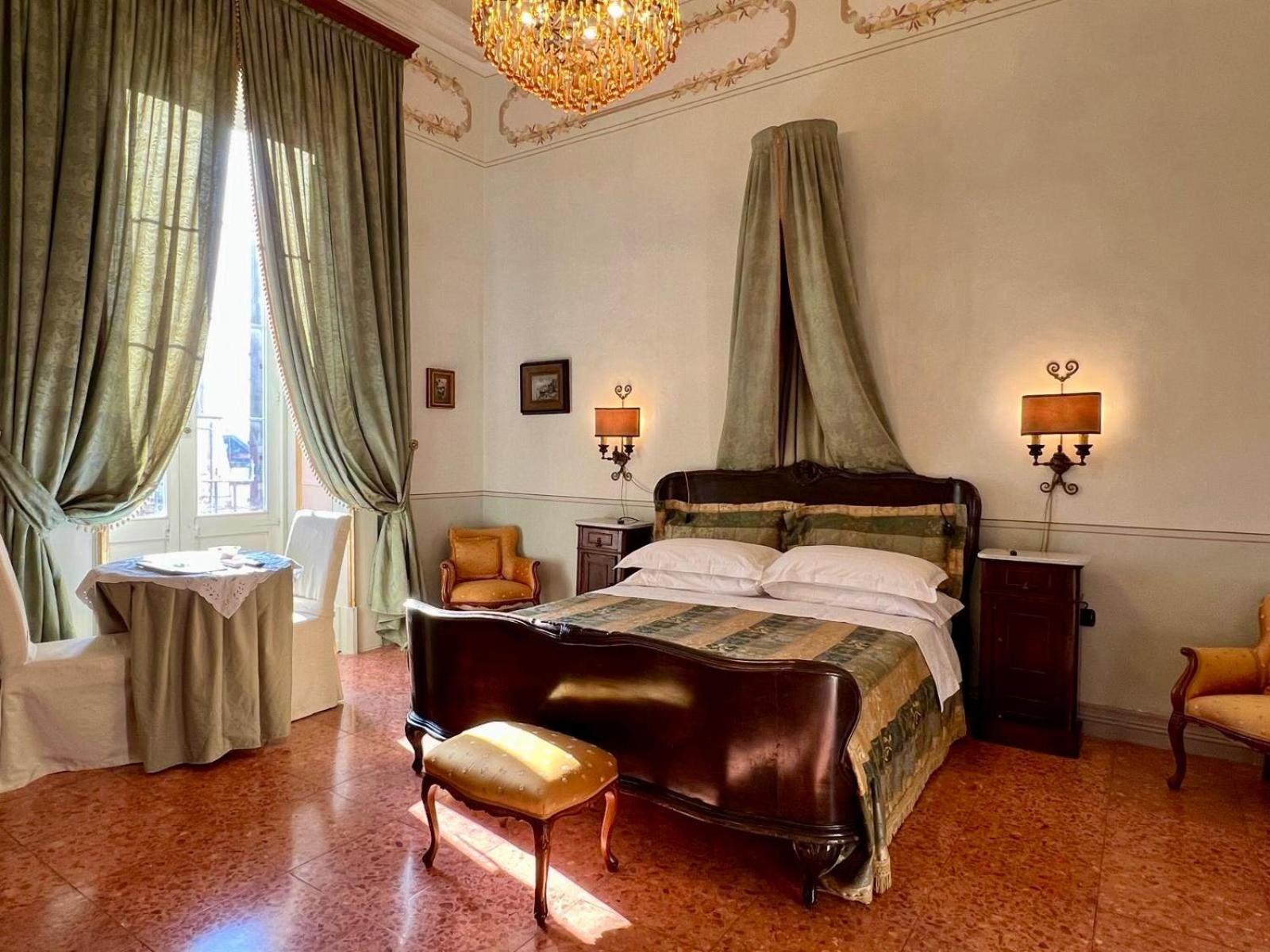 Palazzo De Castro Bed and Breakfast Squinzano Buitenkant foto