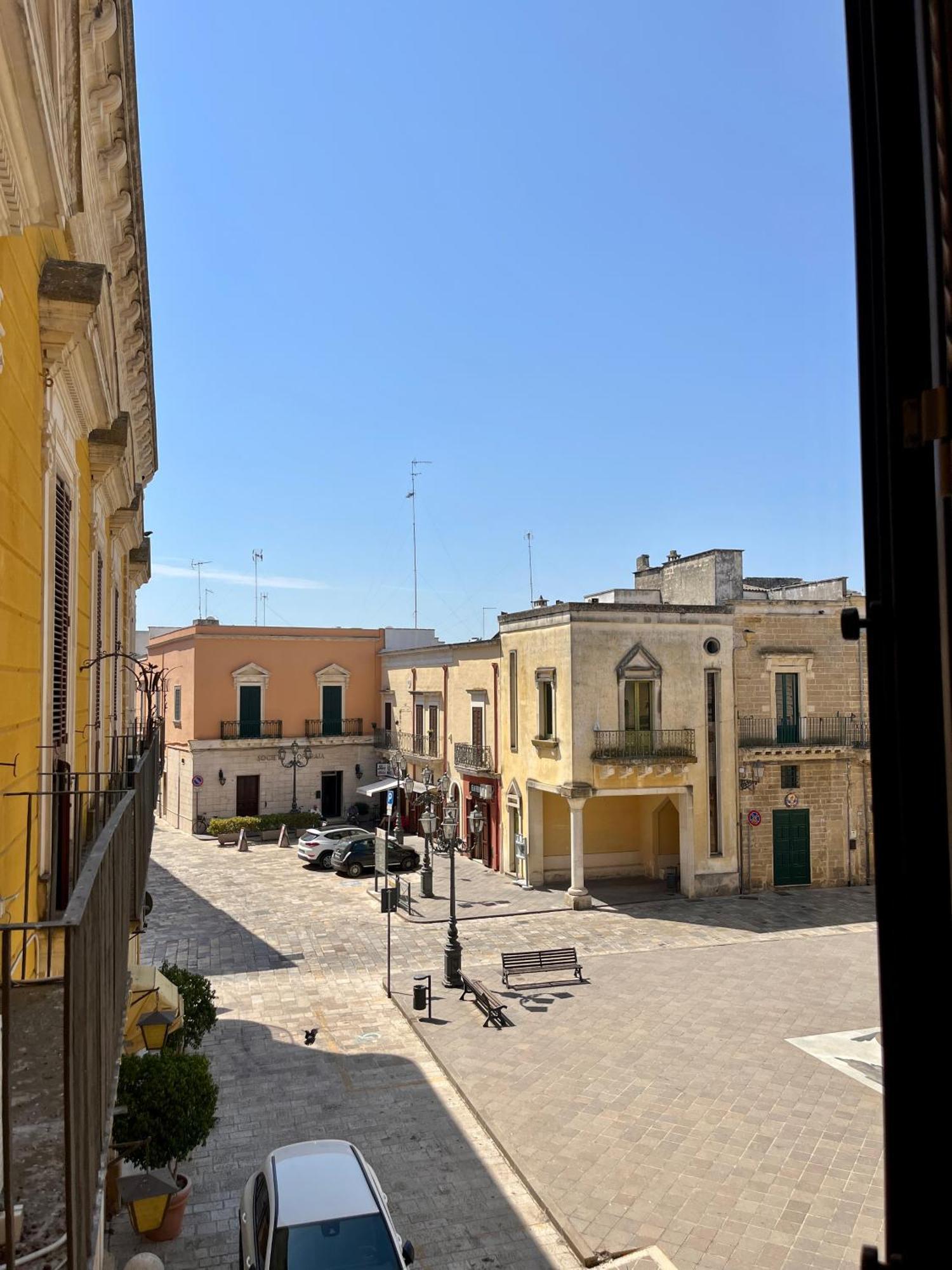 Palazzo De Castro Bed and Breakfast Squinzano Buitenkant foto