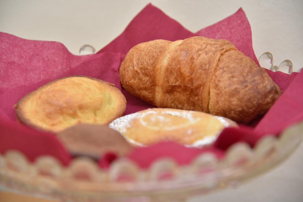 Palazzo De Castro Bed and Breakfast Squinzano Buitenkant foto